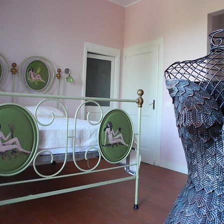 Agriturismo Eschito Otel Montottone Dış mekan fotoğraf